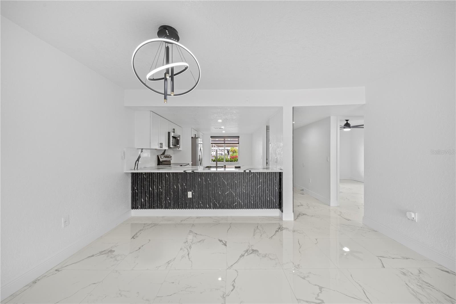 Image 16 of 39 For 4306 Madeira Court 3335