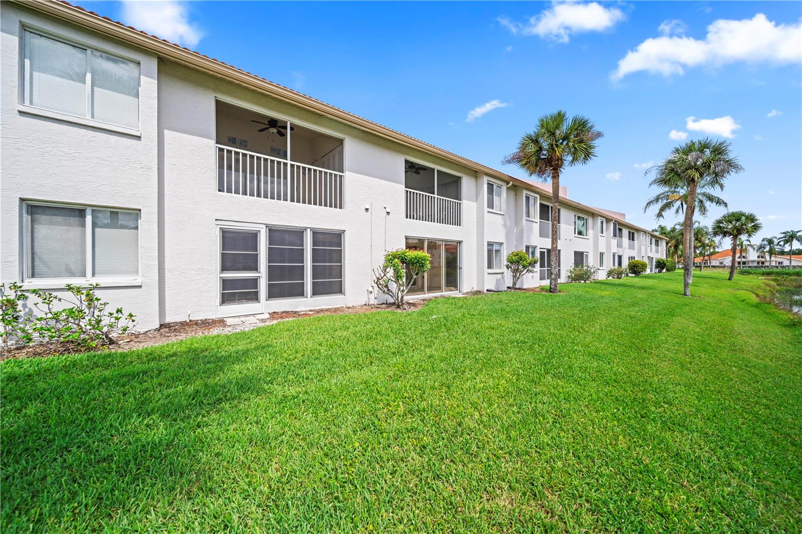 Image 25 of 39 For 4306 Madeira Court 3335