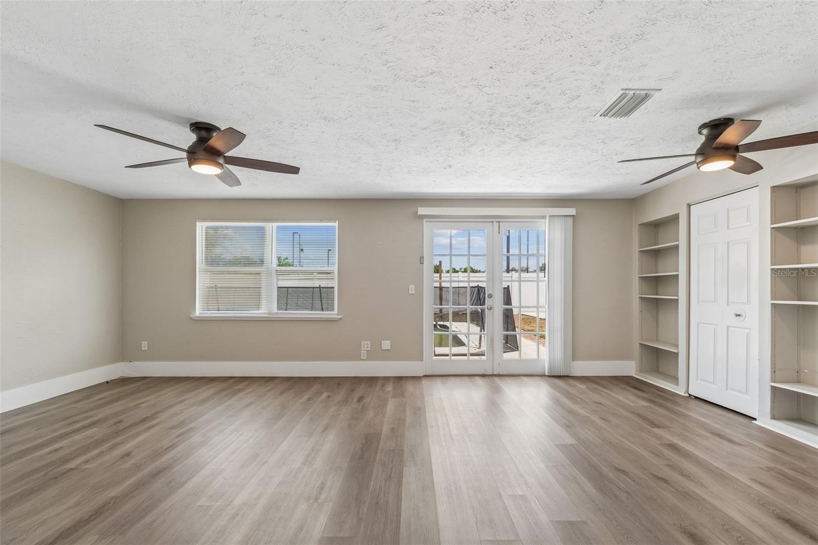 Image 13 of 53 For 13691 Serena Drive