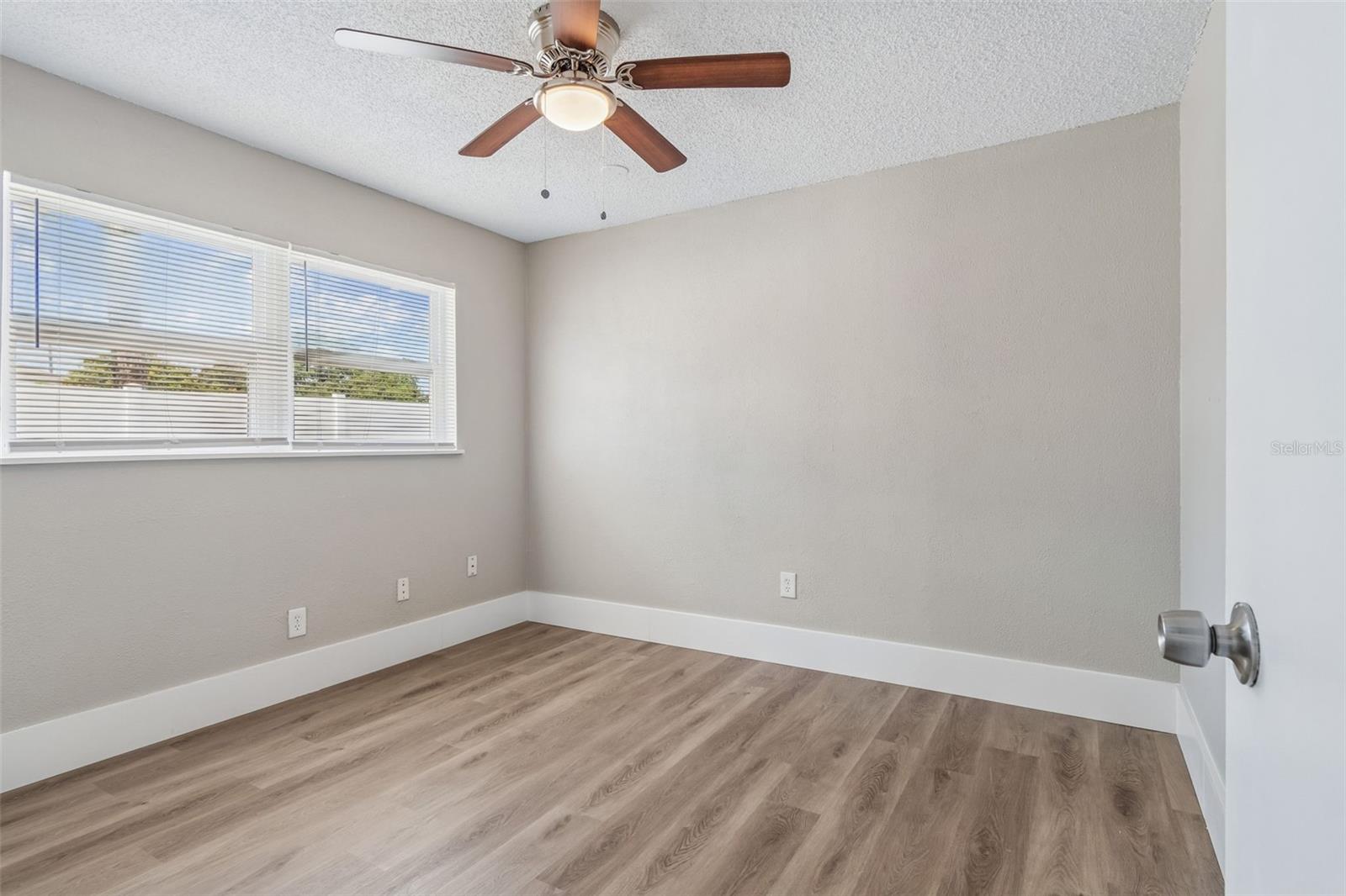 Image 34 of 53 For 13691 Serena Drive