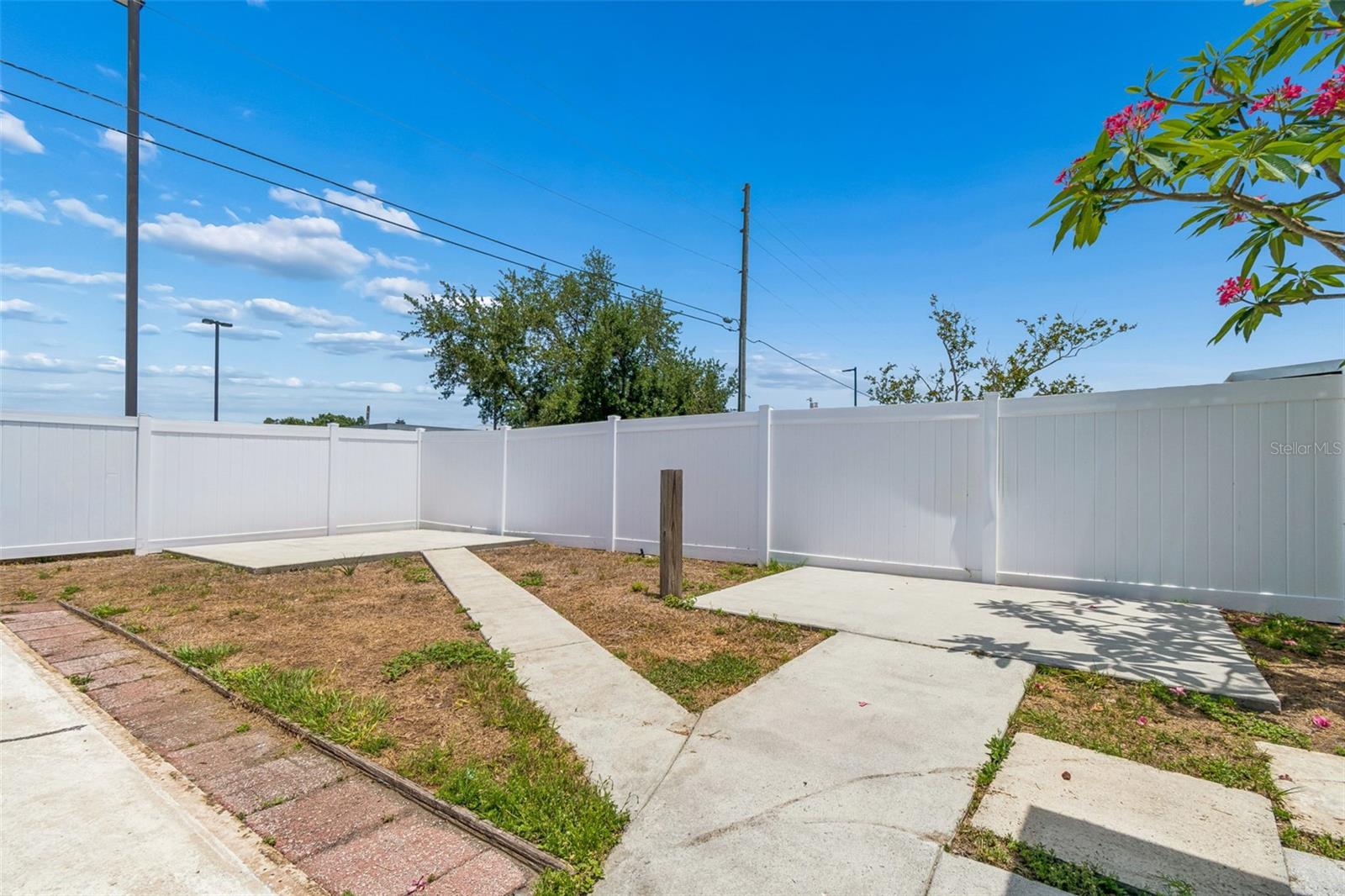 Image 43 of 53 For 13691 Serena Drive