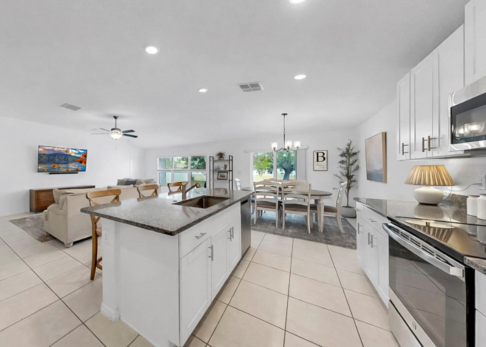 Image 13 of 73 For 13256 Great Plains Drive