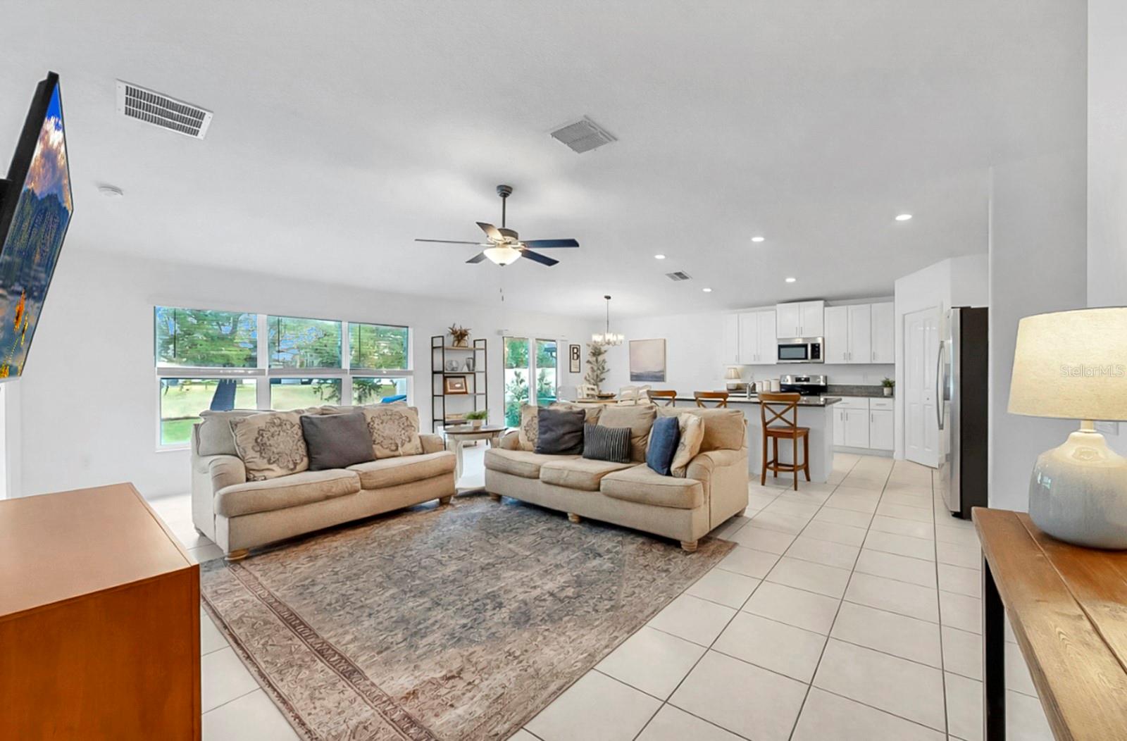Image 22 of 73 For 13256 Great Plains Drive