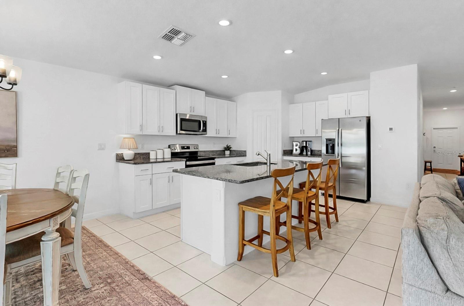 Image 9 of 73 For 13256 Great Plains Drive