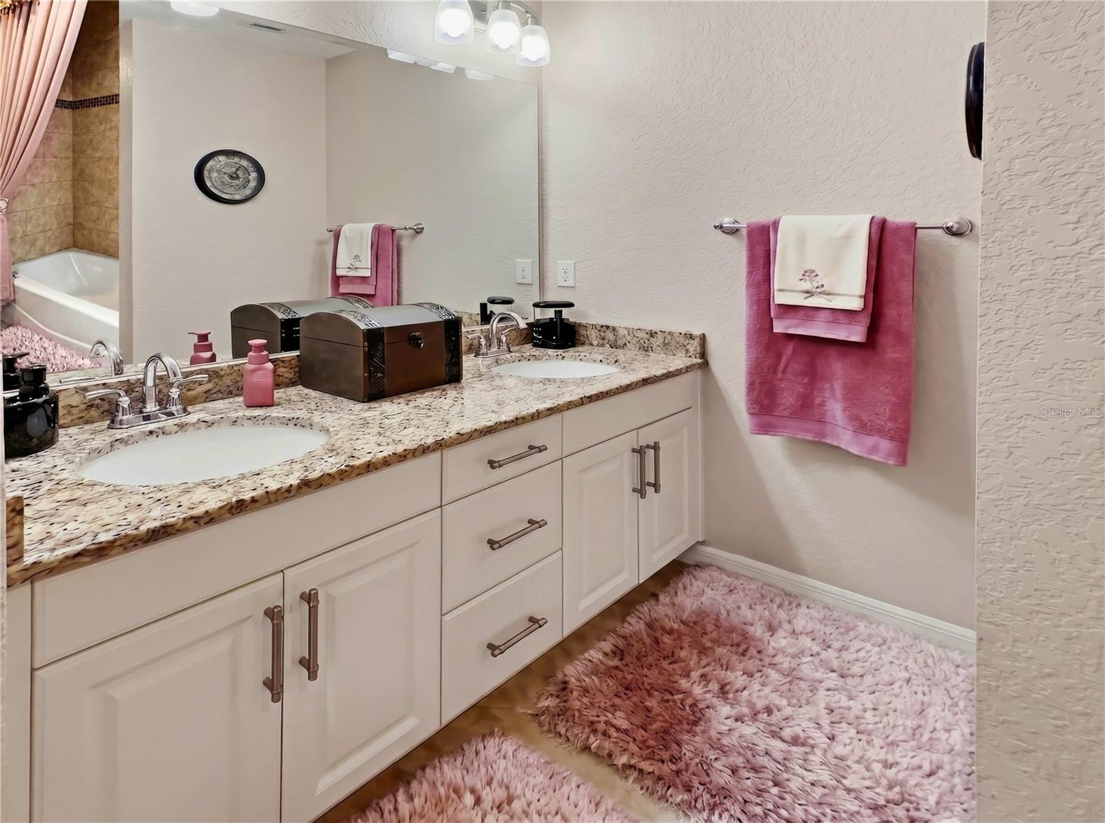 Image 11 of 33 For 6781 Basswood Circle