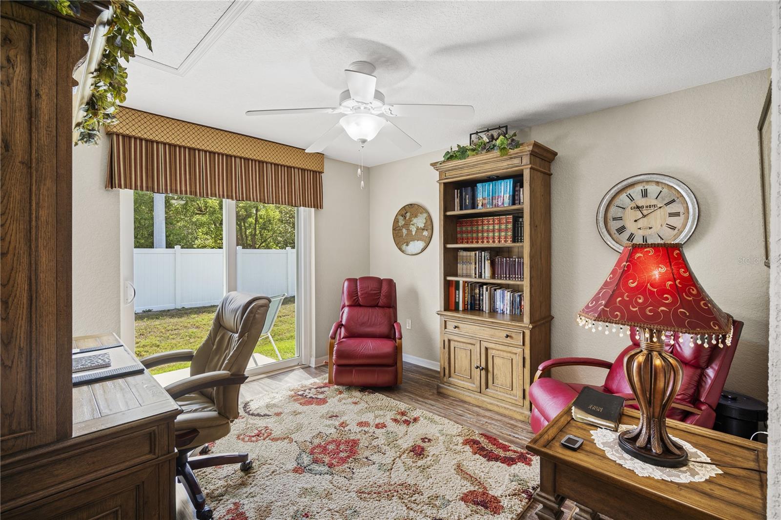 Image 5 of 33 For 6781 Basswood Circle