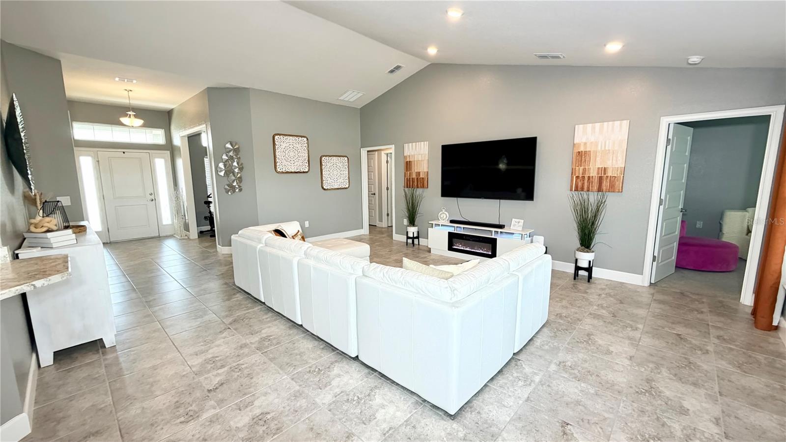 Image 10 of 43 For 4015 Tullamore Lane