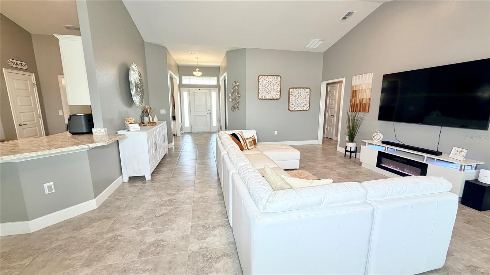Image 12 of 43 For 4015 Tullamore Lane