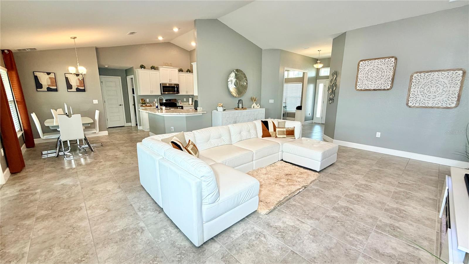 Image 14 of 43 For 4015 Tullamore Lane