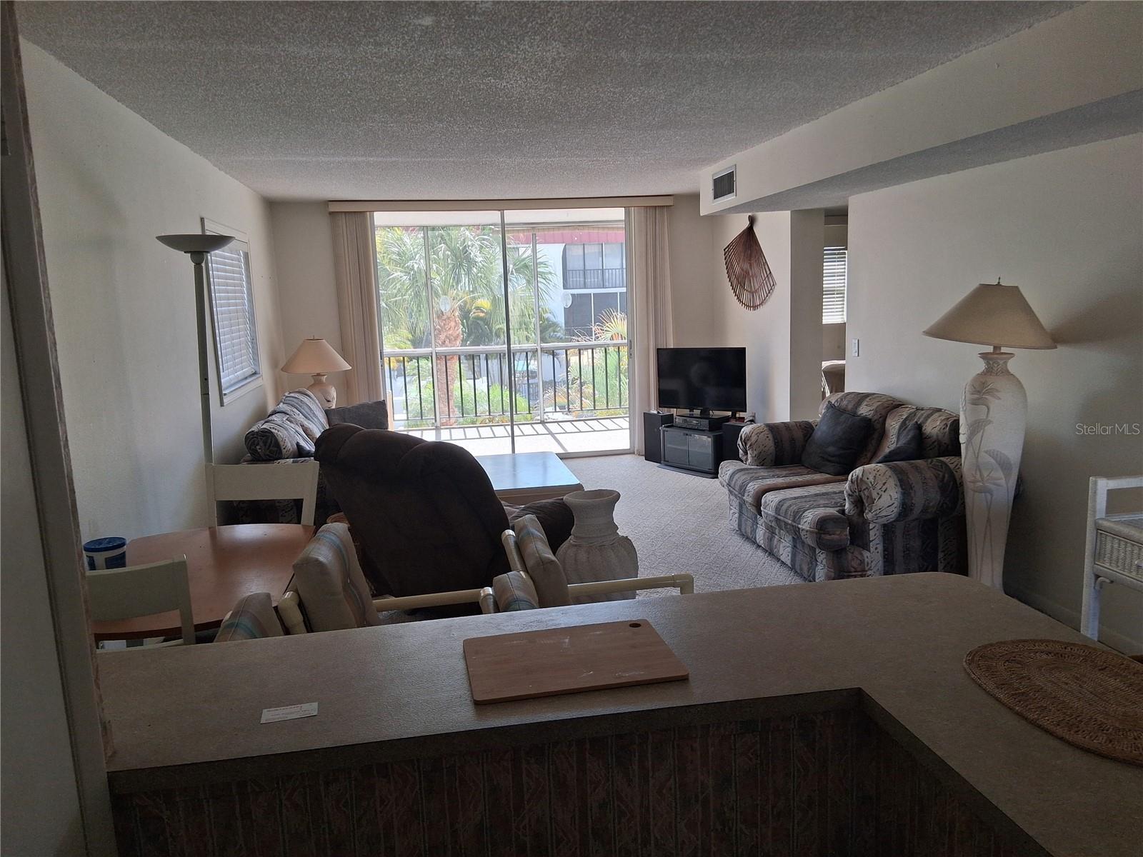Image 4 of 14 For 10540 77th Terrace 210