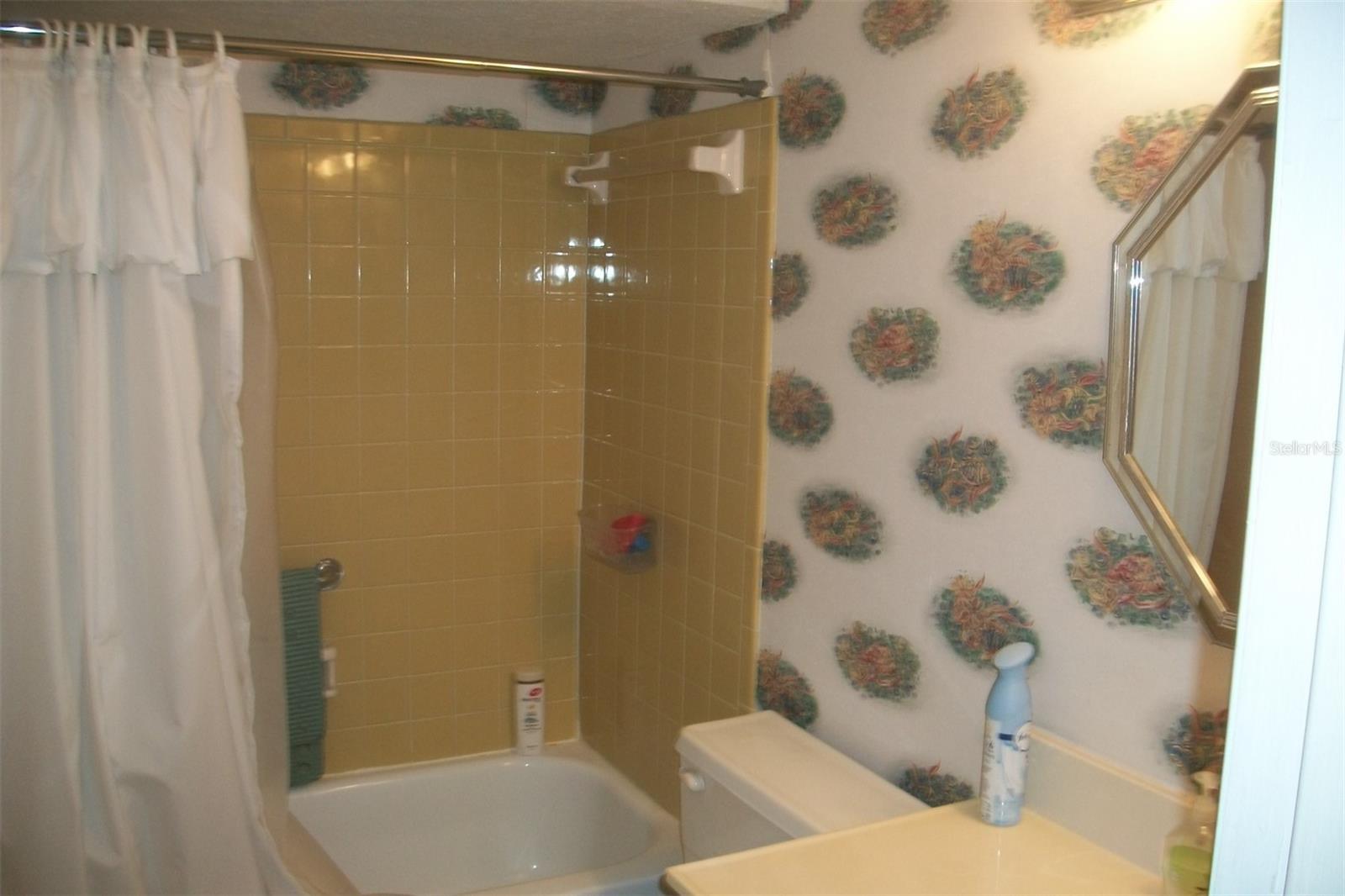 Image 8 of 14 For 10540 77th Terrace 210