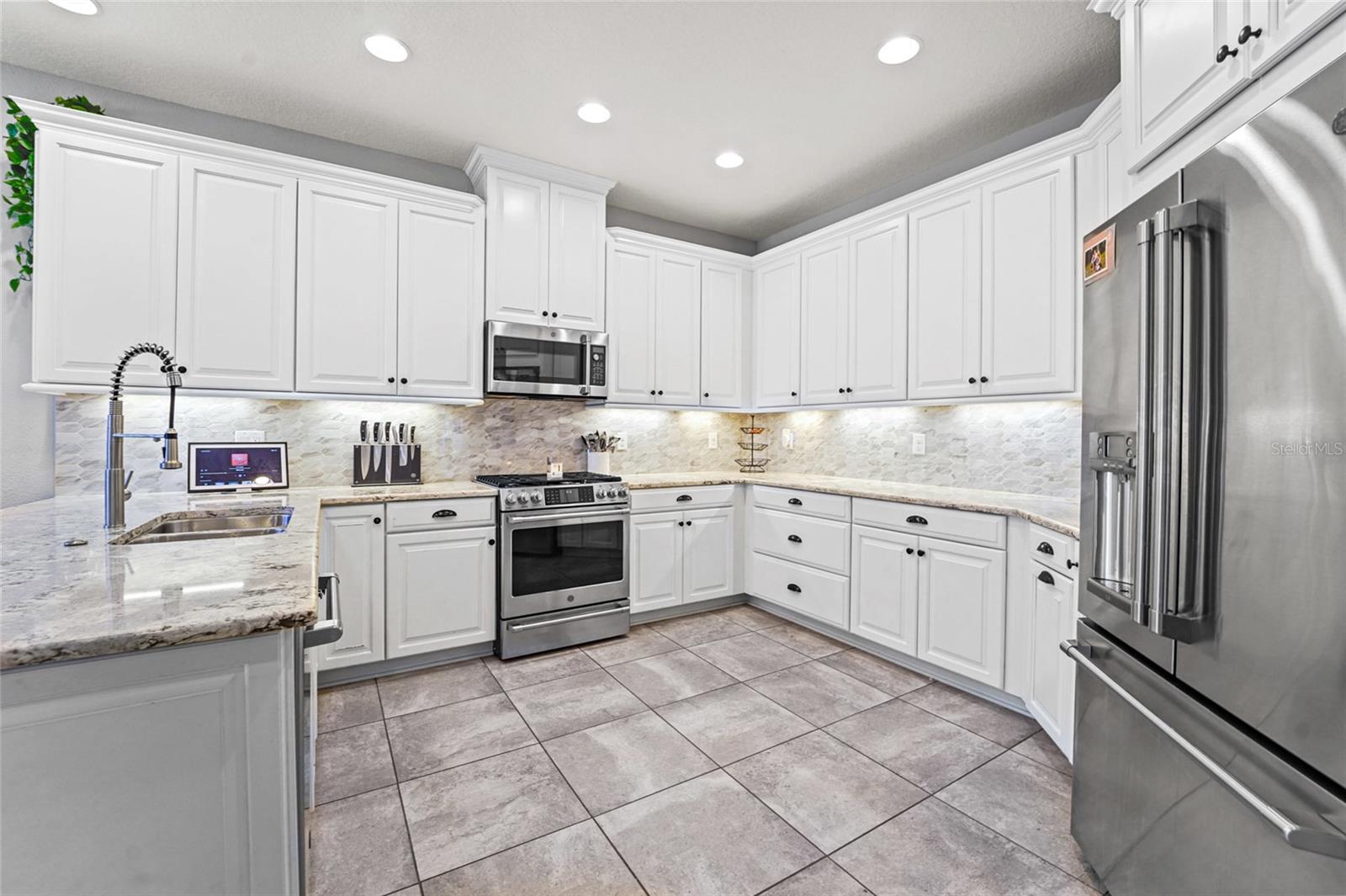 Image 10 of 47 For 8903 Arabella Lane