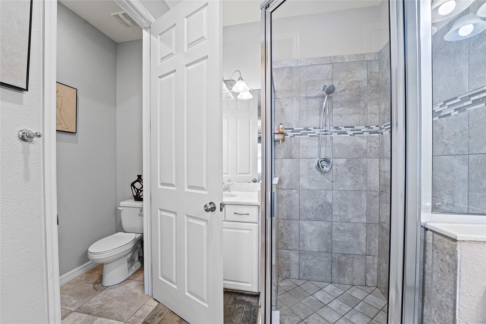 Image 16 of 47 For 8903 Arabella Lane