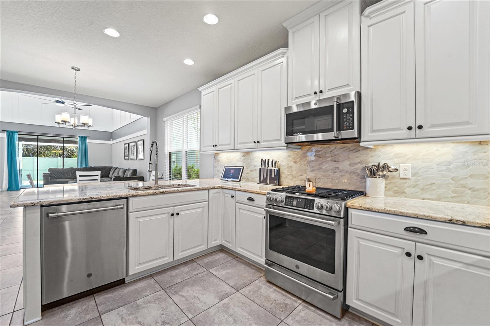 Image 9 of 47 For 8903 Arabella Lane
