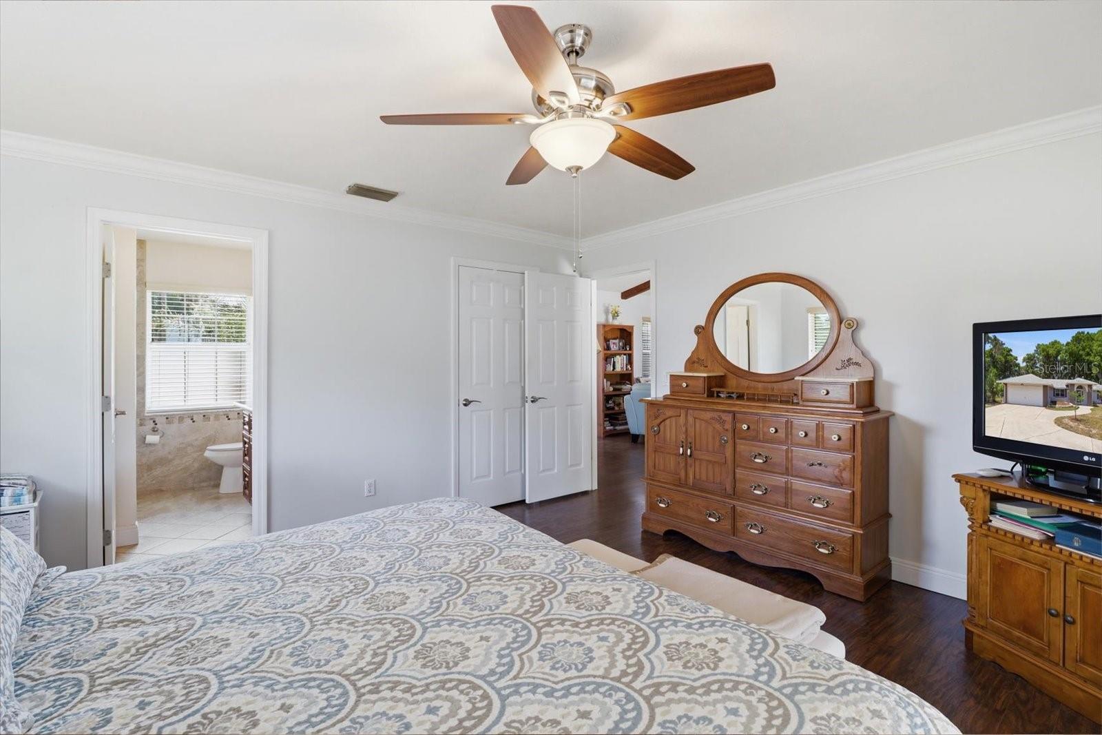 Listing photo id 22 for 7961 Riverbend Road