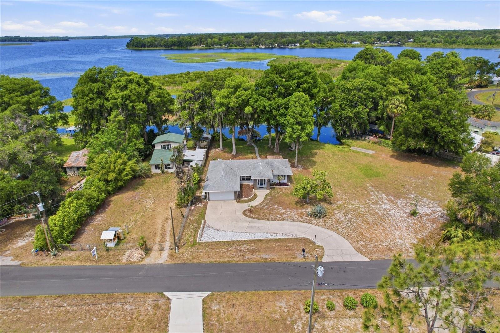 Listing photo id 40 for 7961 Riverbend Road