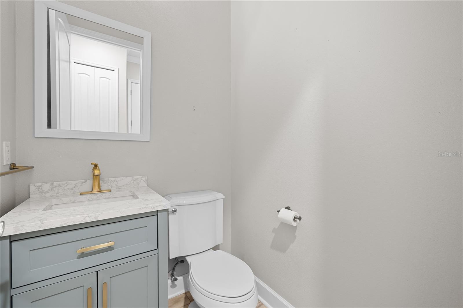 Image 12 of 38 For 3210 Horatio Street 14