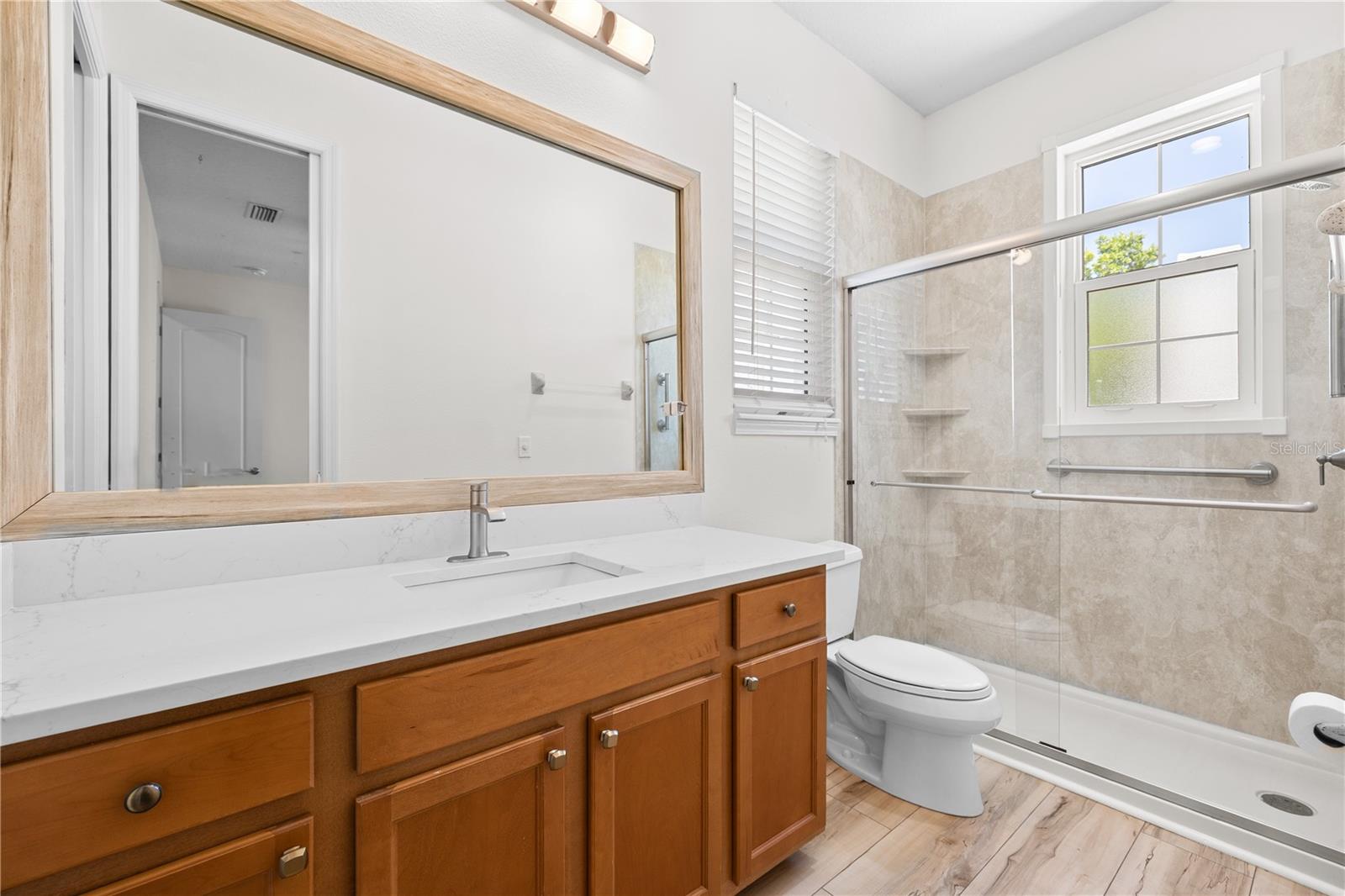 Image 23 of 38 For 3210 Horatio Street 14