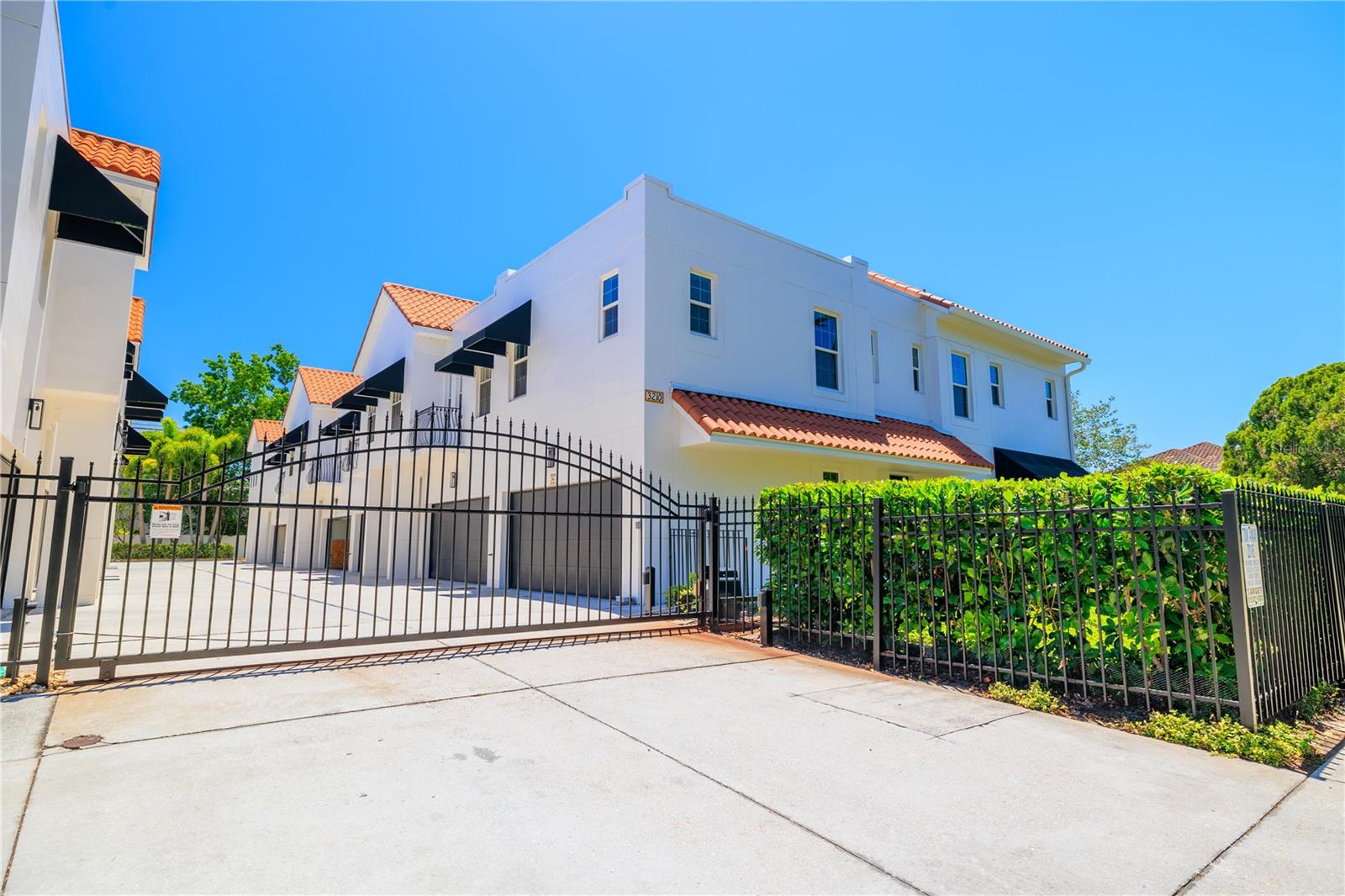 Image 37 of 38 For 3210 Horatio Street 14