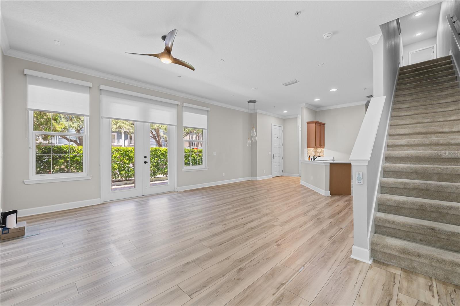 Image 4 of 38 For 3210 Horatio Street 14