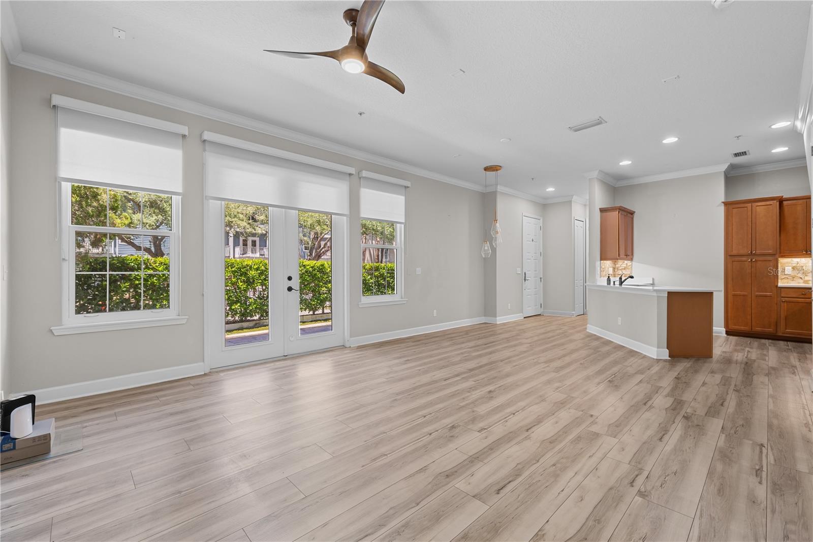 Image 5 of 38 For 3210 Horatio Street 14