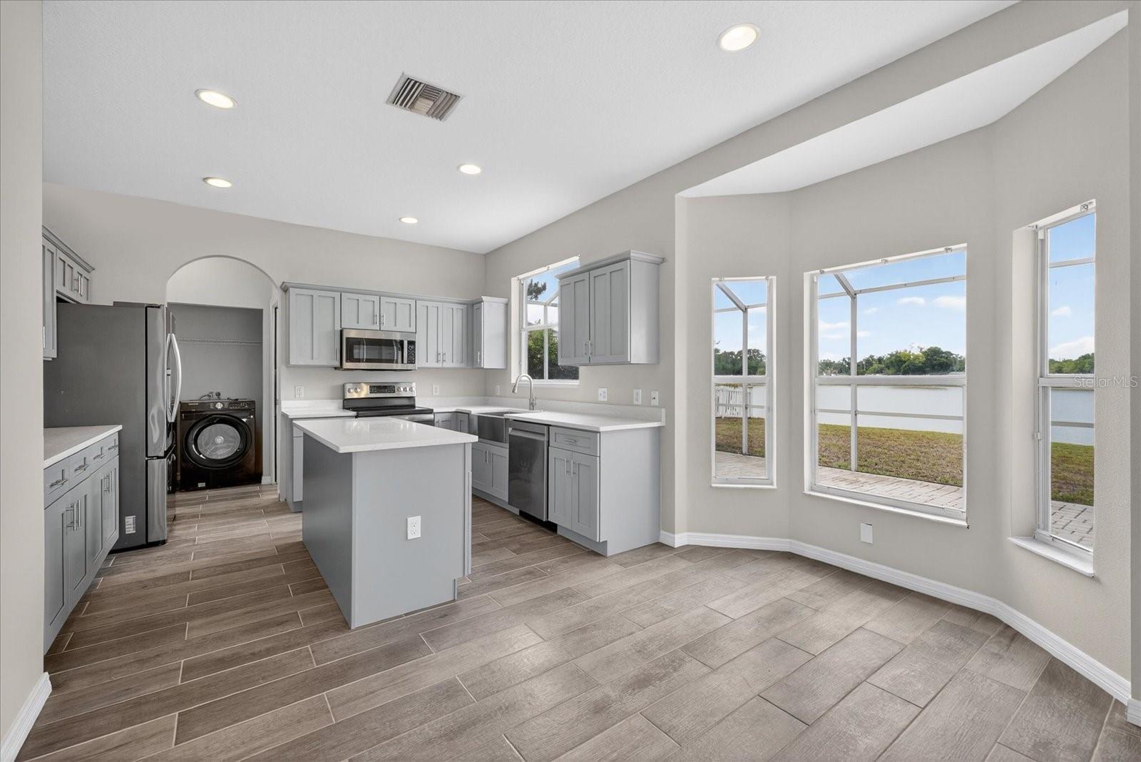 Image 14 of 51 For 8405 Canterbury Lake Boulevard