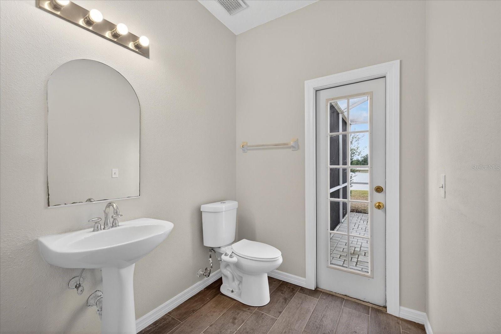 Image 16 of 51 For 8405 Canterbury Lake Boulevard