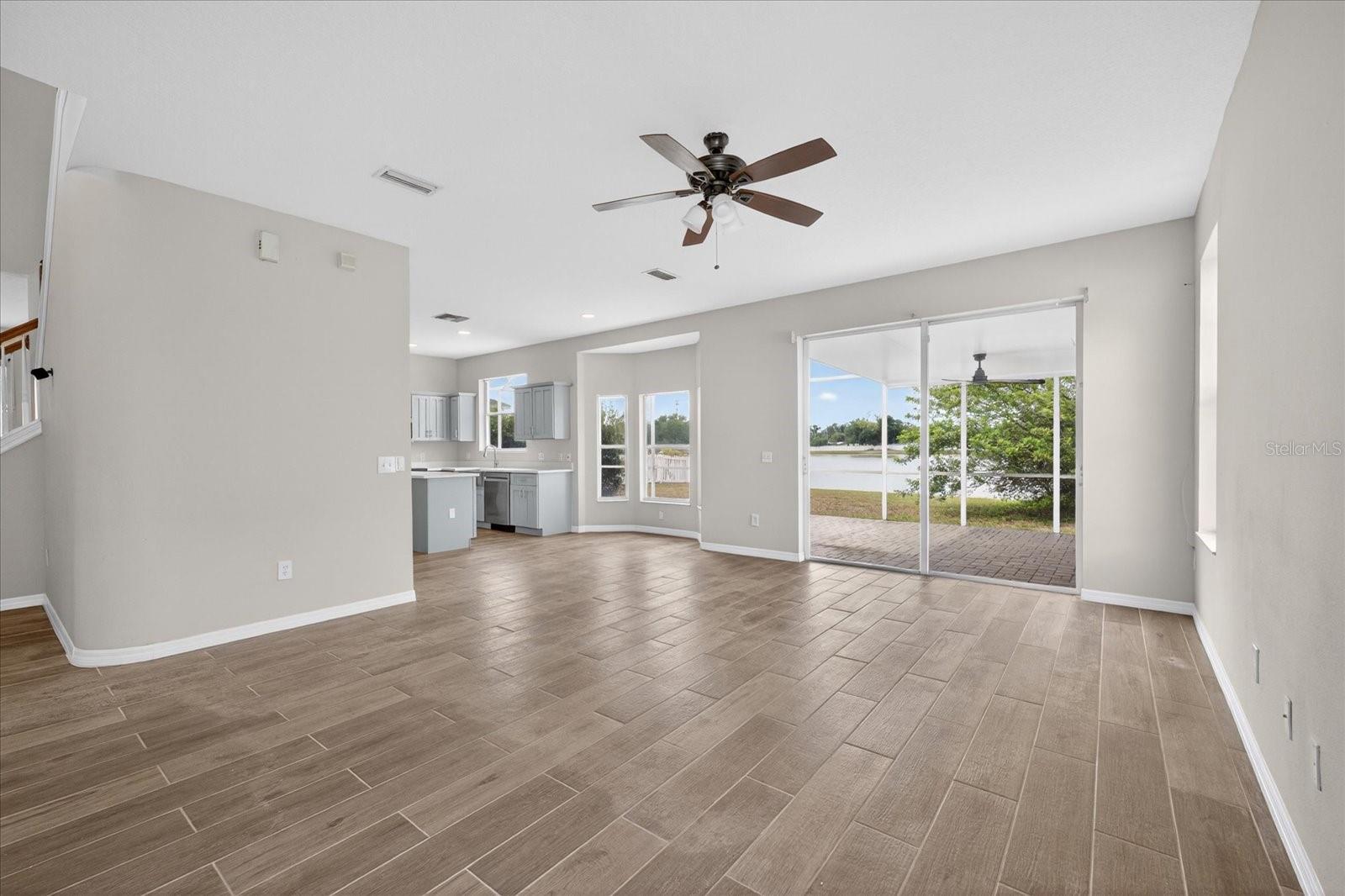 Image 21 of 51 For 8405 Canterbury Lake Boulevard