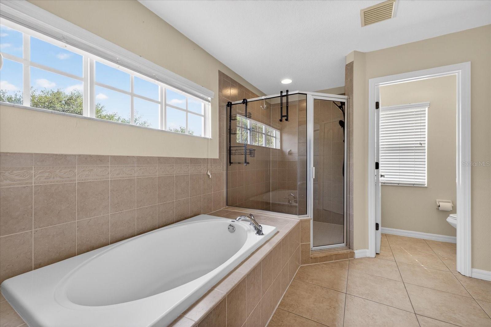 Image 34 of 51 For 8405 Canterbury Lake Boulevard