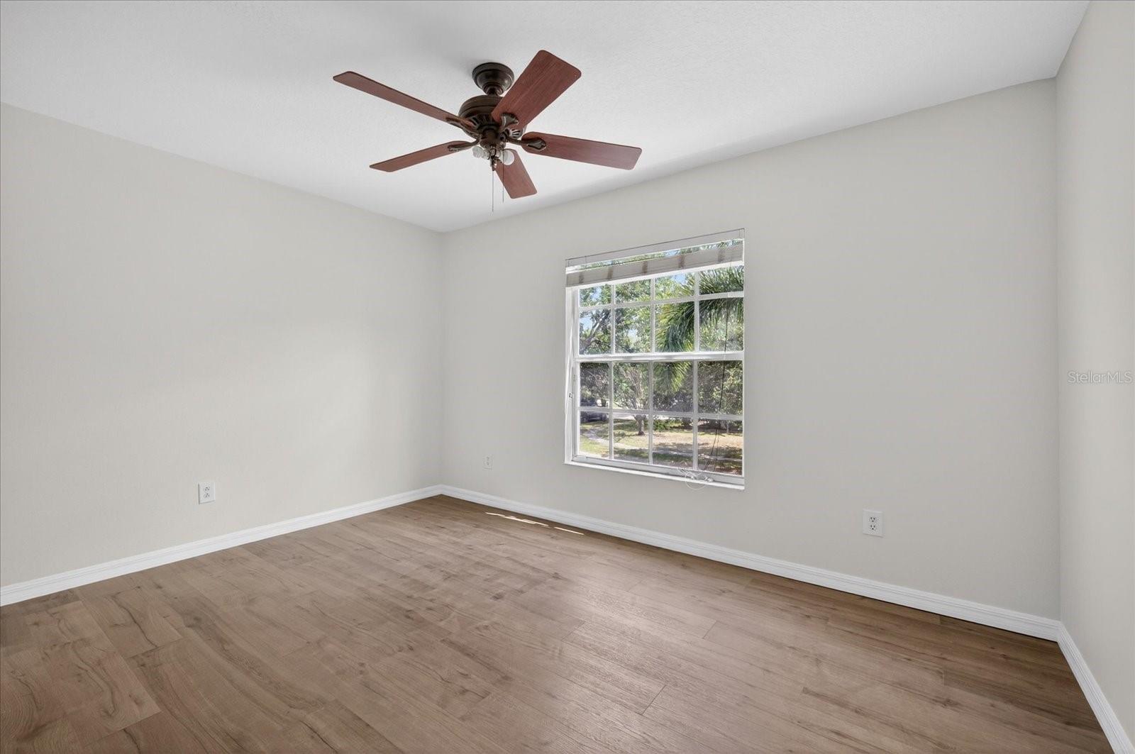 Image 42 of 51 For 8405 Canterbury Lake Boulevard