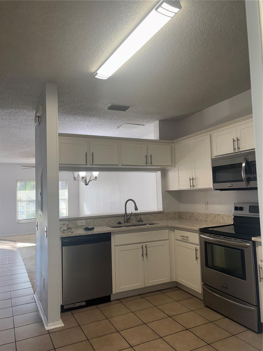 Image 11 of 26 For 6308 Bayside Key Drive