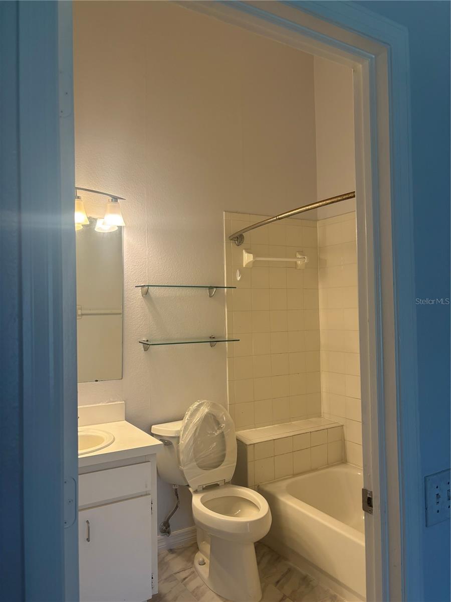 Image 20 of 26 For 6308 Bayside Key Drive
