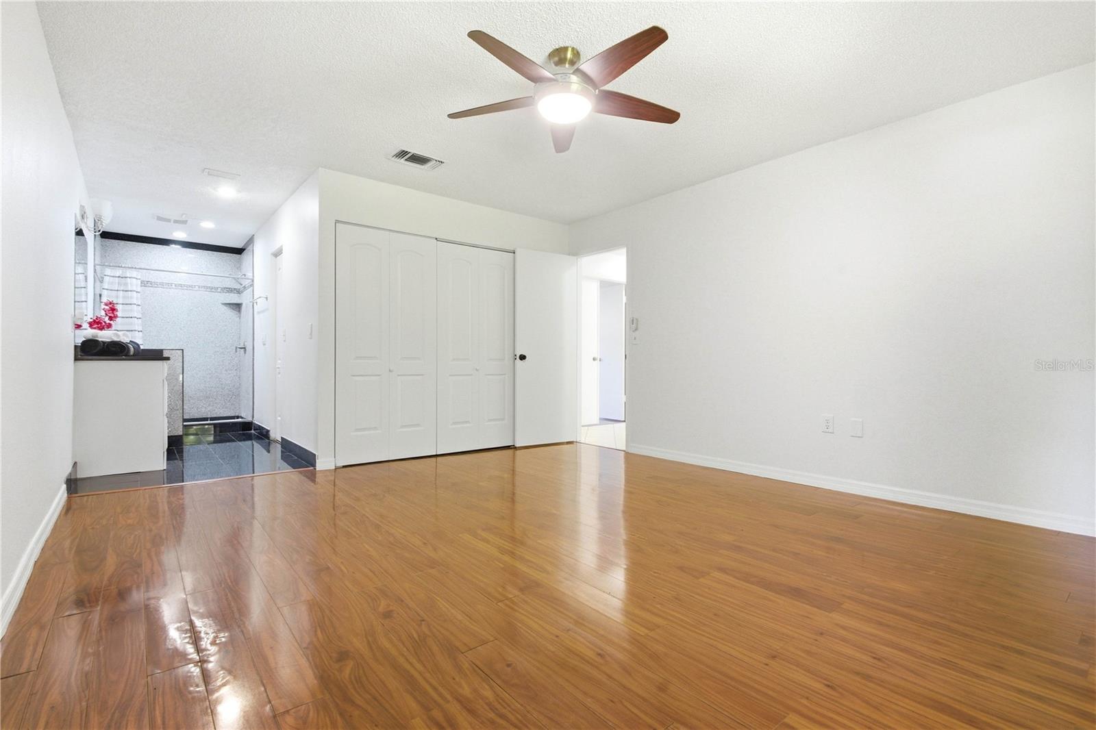 Image 22 of 44 For 2909 Fig Court