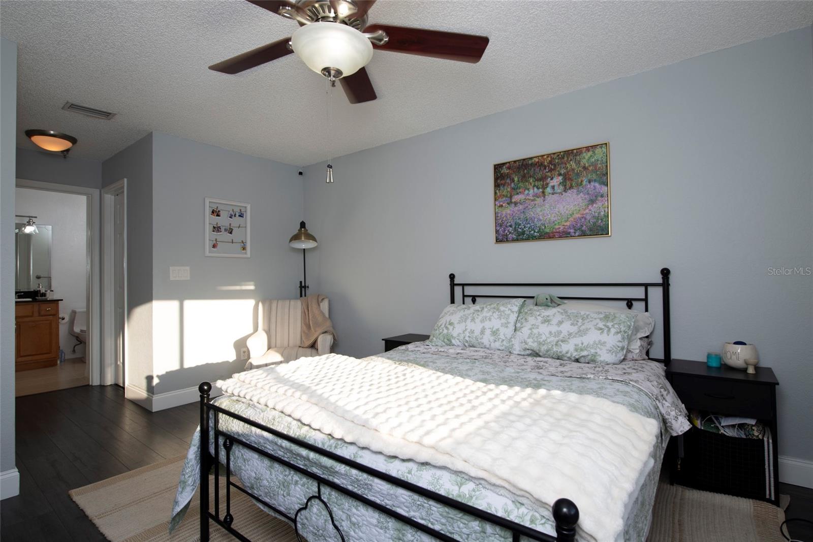 Image 15 of 43 For 10263 Gandy Boulevard N 2202