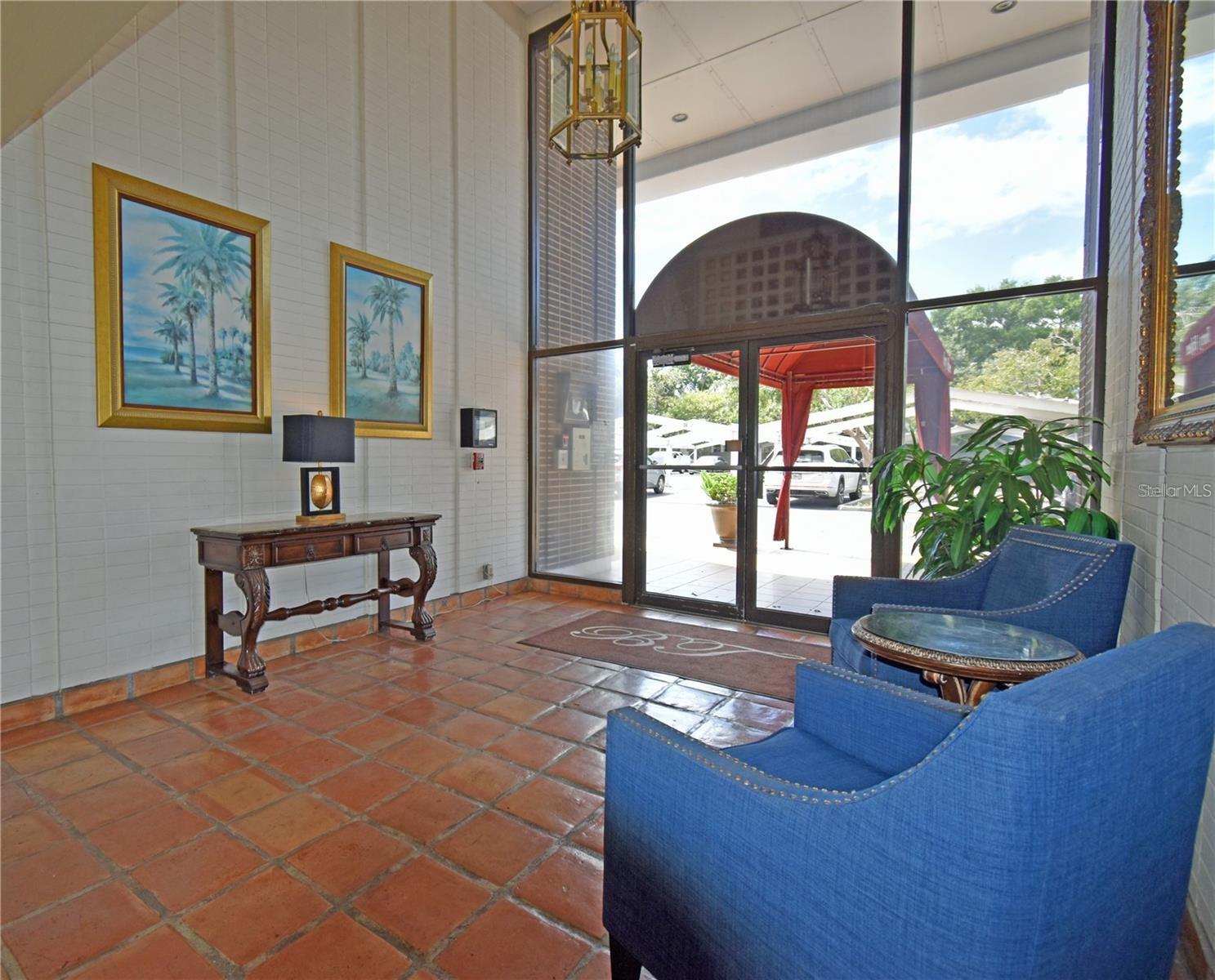 Image 11 of 32 For 4015 Bayshore Boulevard 17f