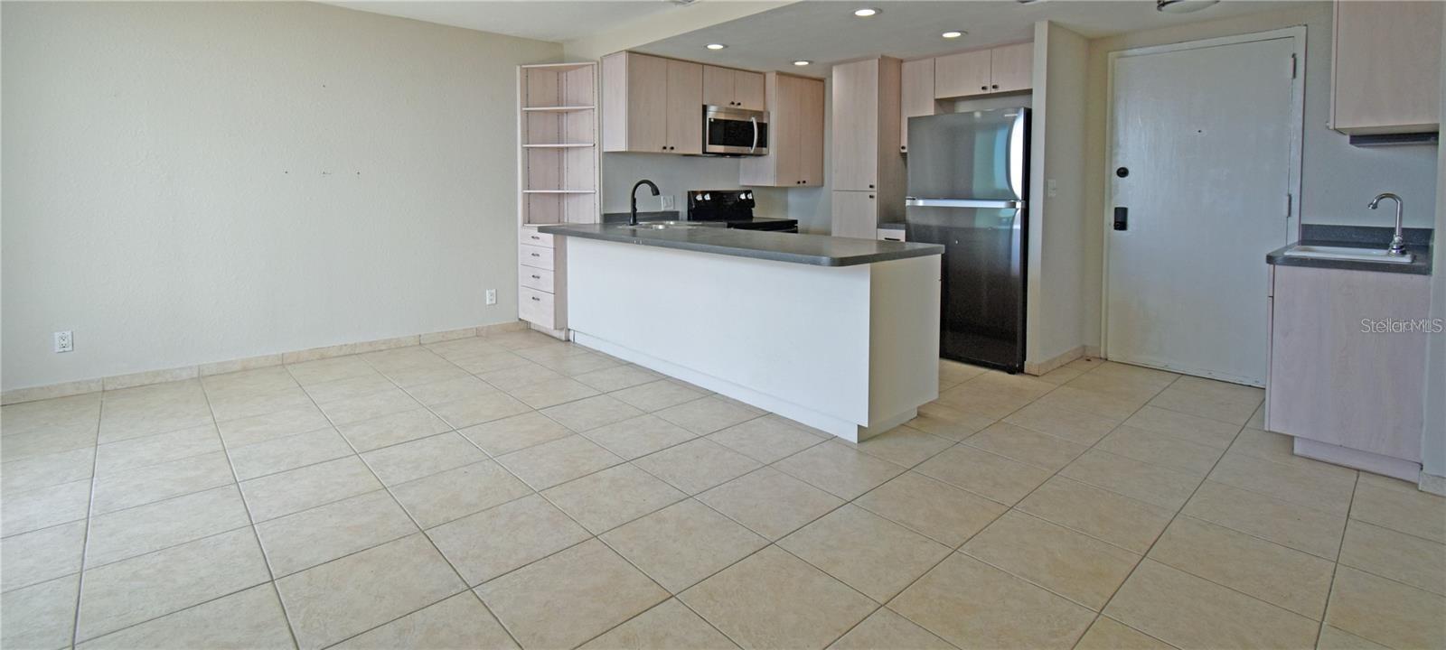 Image 19 of 32 For 4015 Bayshore Boulevard 17f