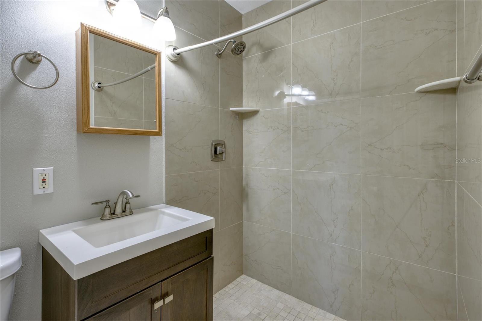Image 15 of 32 For 3815 1st Avenue N A