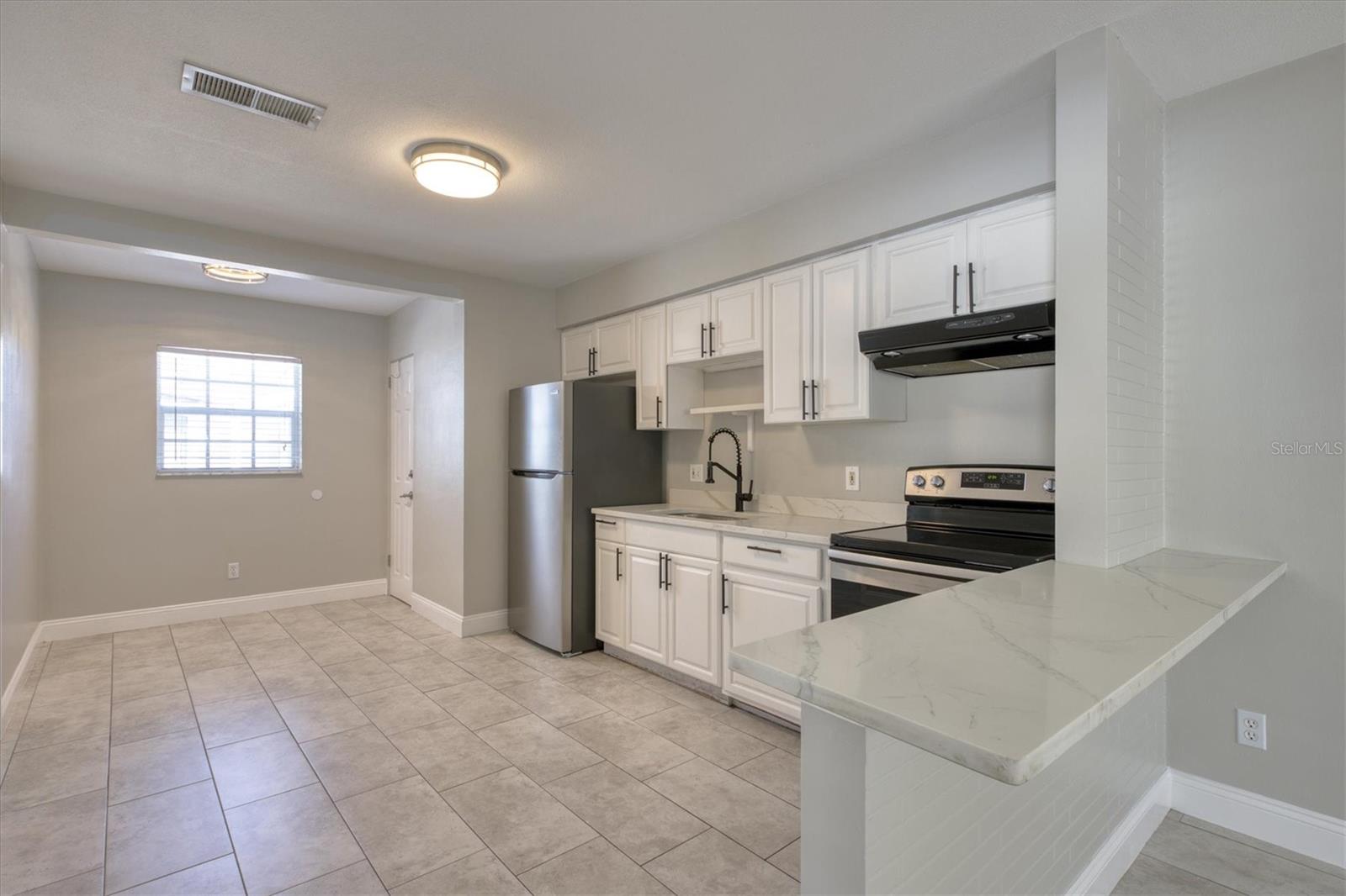 Image 7 of 32 For 3815 1st Avenue N A