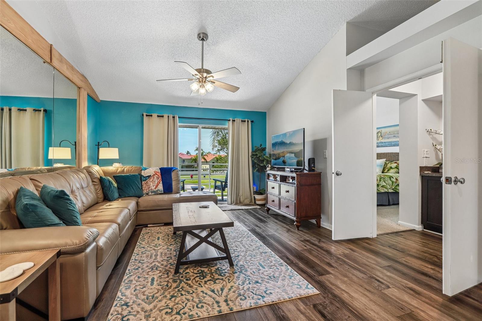 Image 6 of 34 For 6085 Bahia Del Mar Boulevard 204