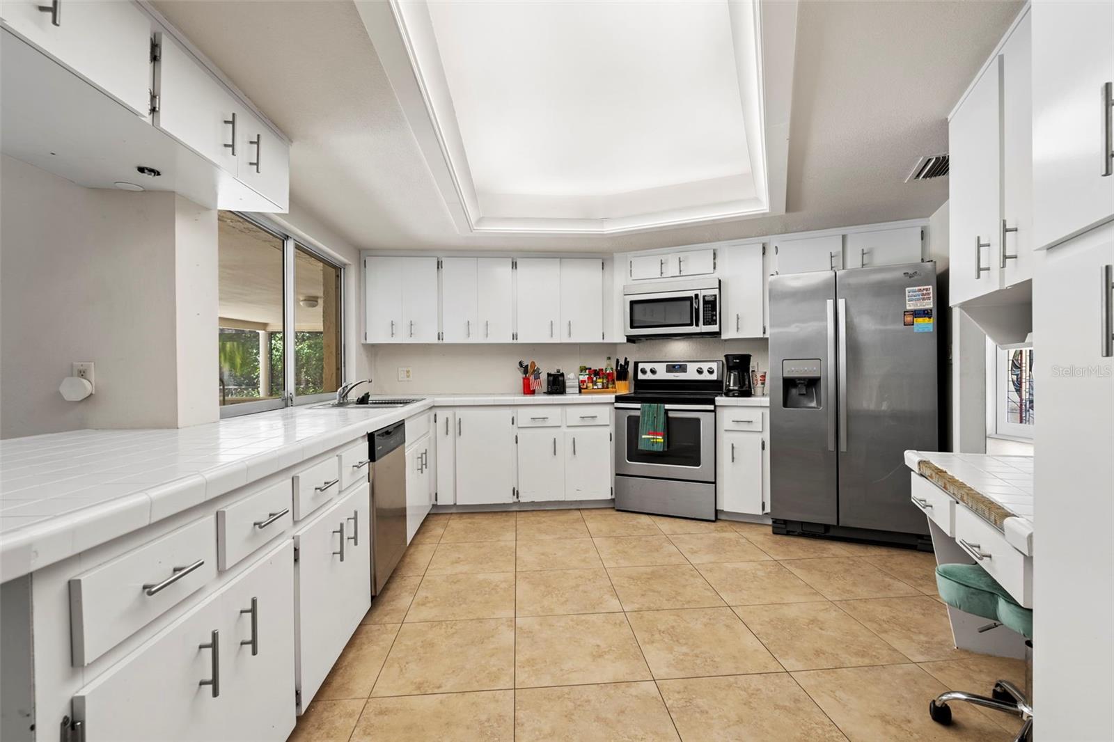 Image 11 of 31 For 207 Dunbridge Drive