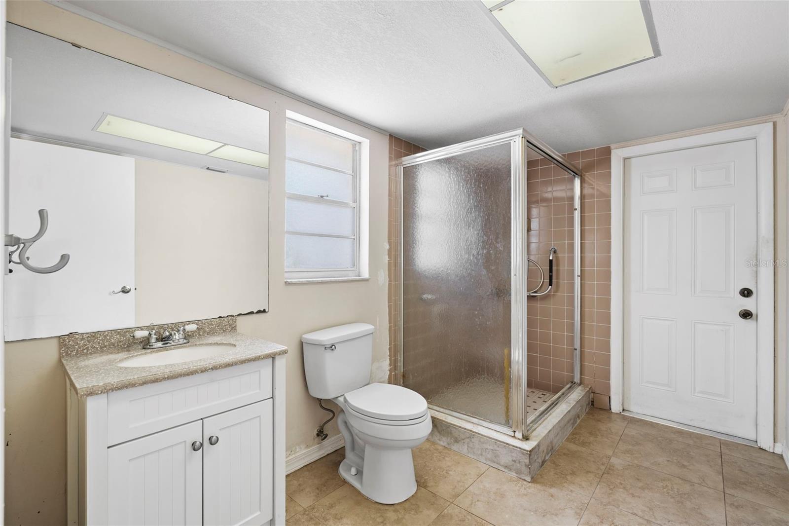 Image 19 of 31 For 207 Dunbridge Drive