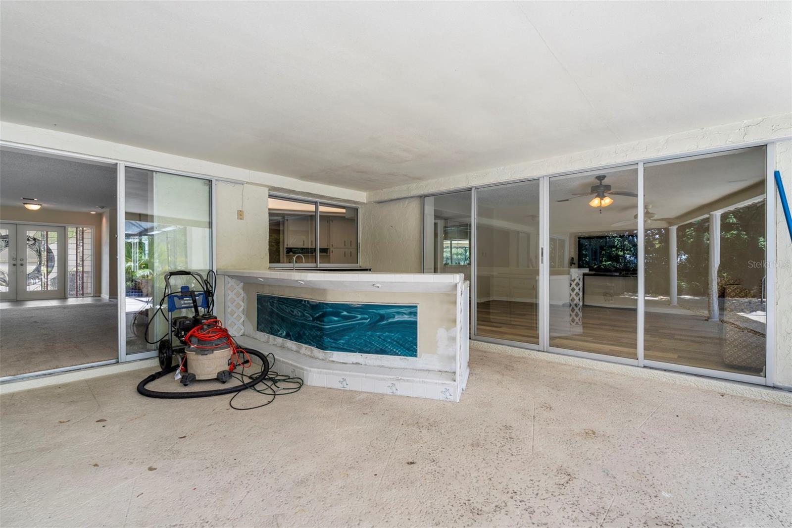 Image 25 of 31 For 207 Dunbridge Drive