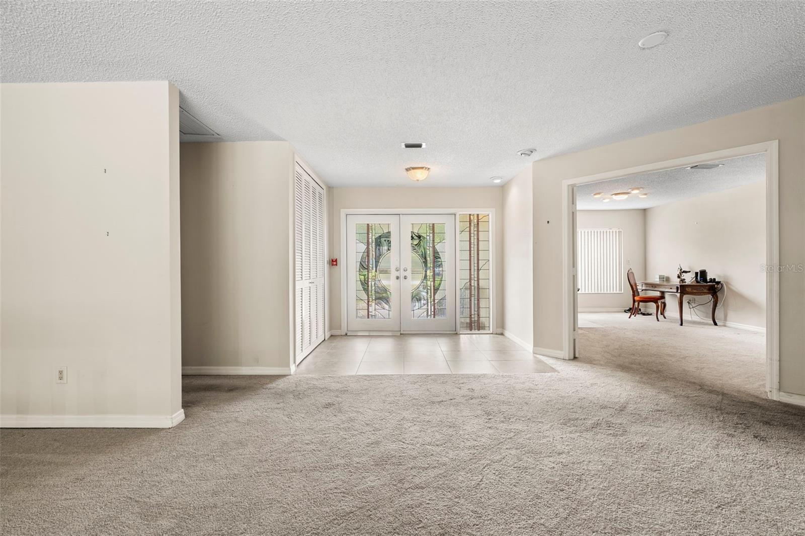 Image 7 of 31 For 207 Dunbridge Drive