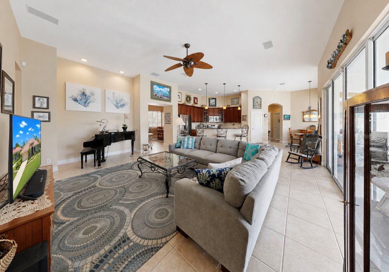 Image 19 of 79 For 2208 Myrtle Vista Court