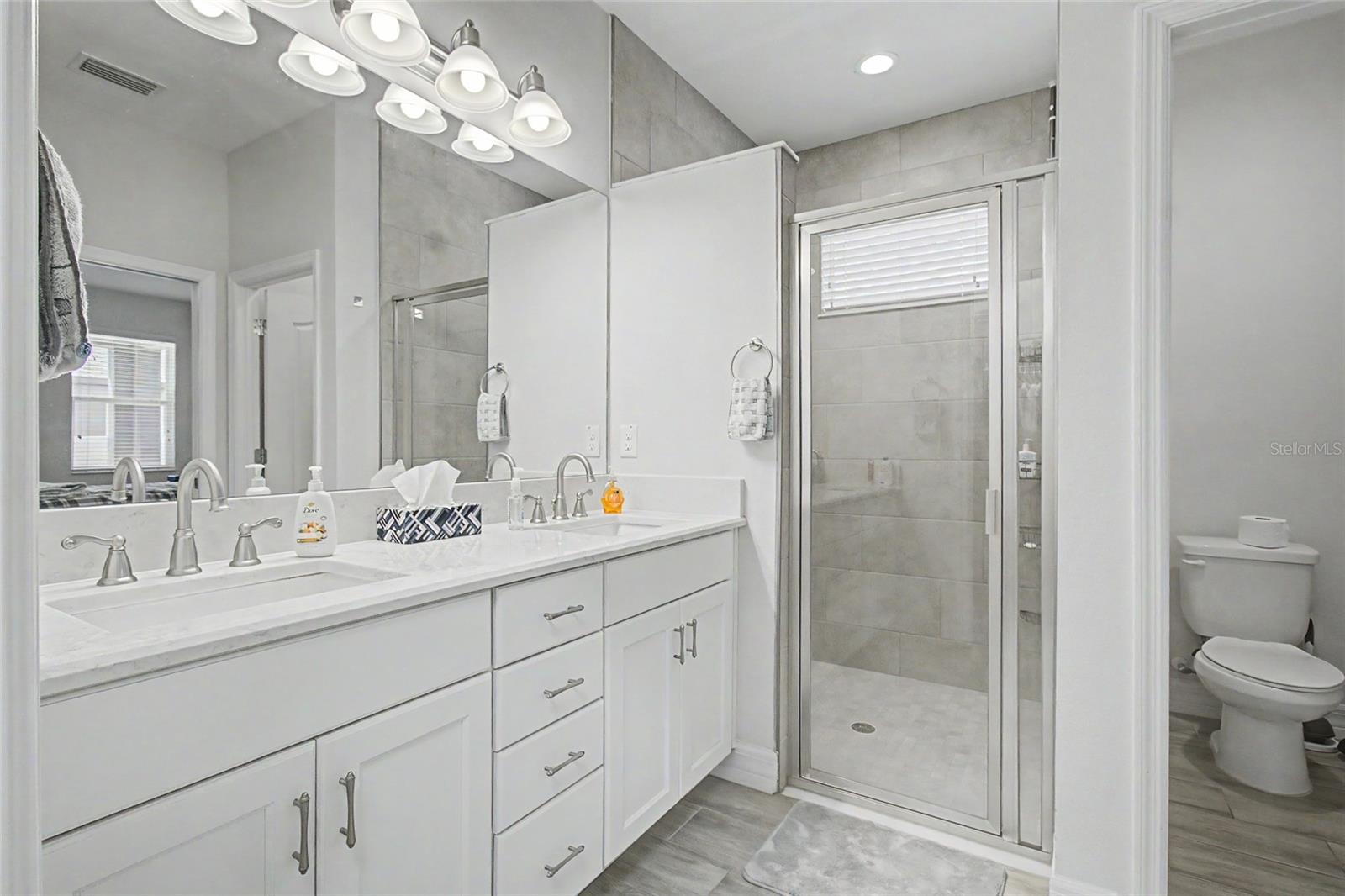 Image 23 of 28 For 219 Villa Luna Lane