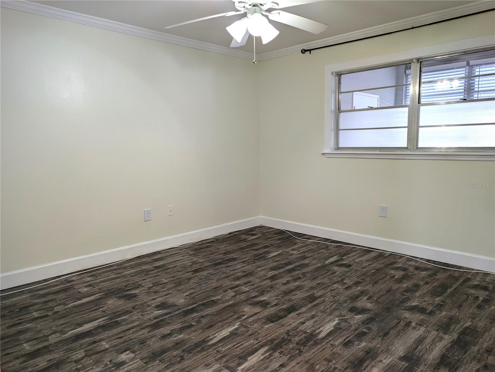 Image 17 of 49 For 5850 18th Street N 11