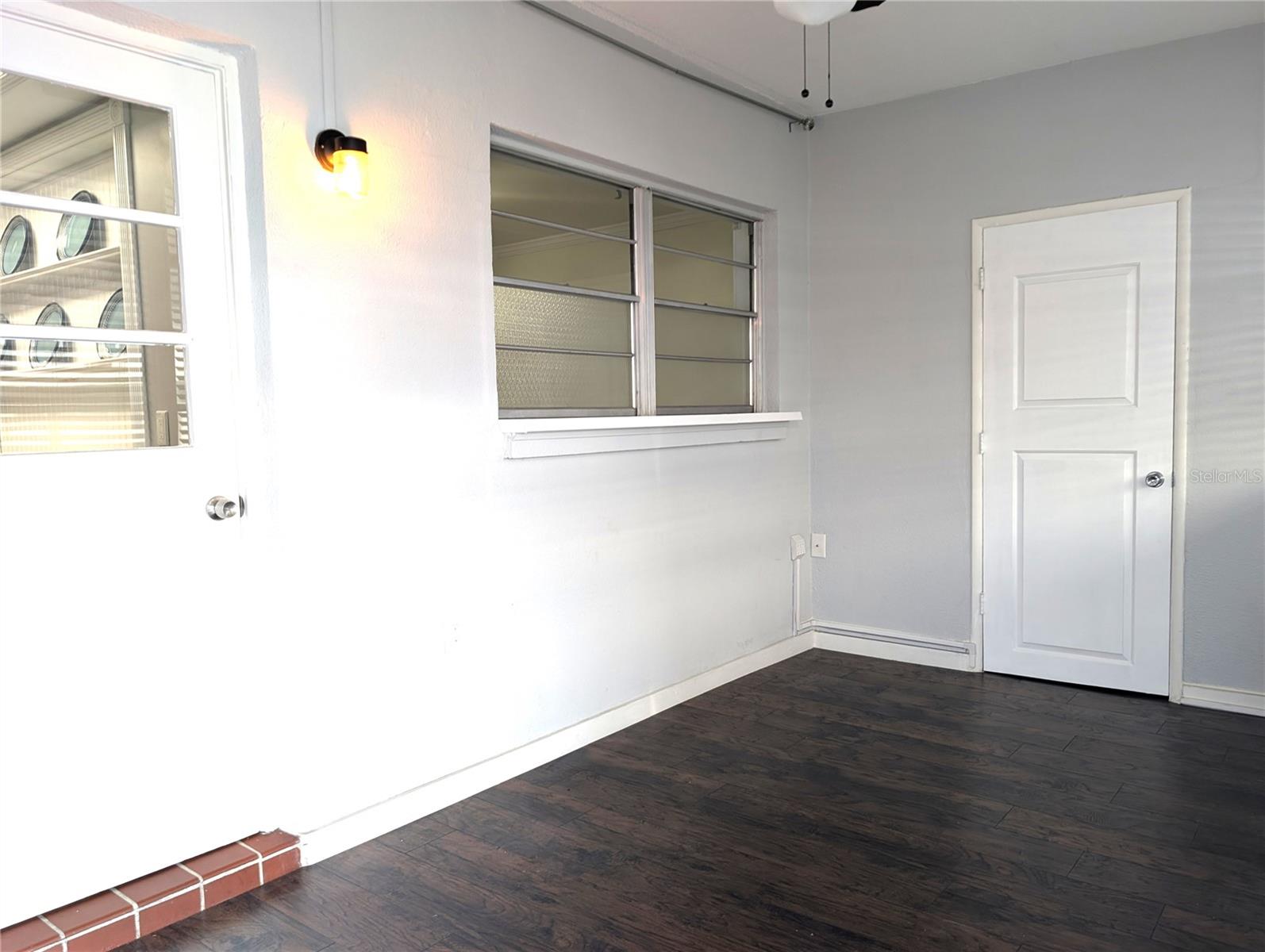 Image 27 of 49 For 5850 18th Street N 11