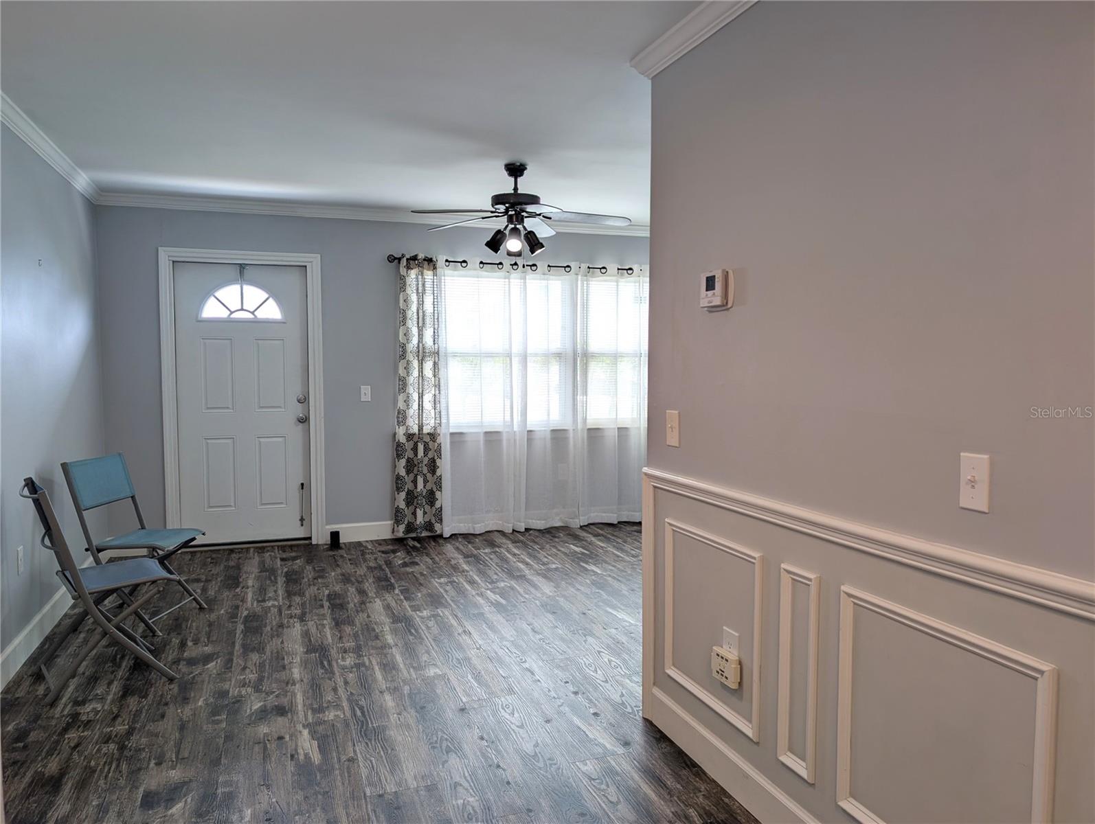 Image 9 of 49 For 5850 18th Street N 11