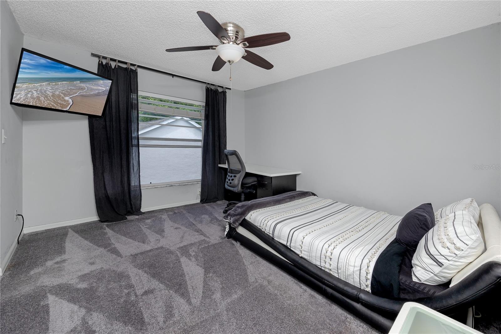 Listing photo id 35 for 7801 Hamlet Drive
