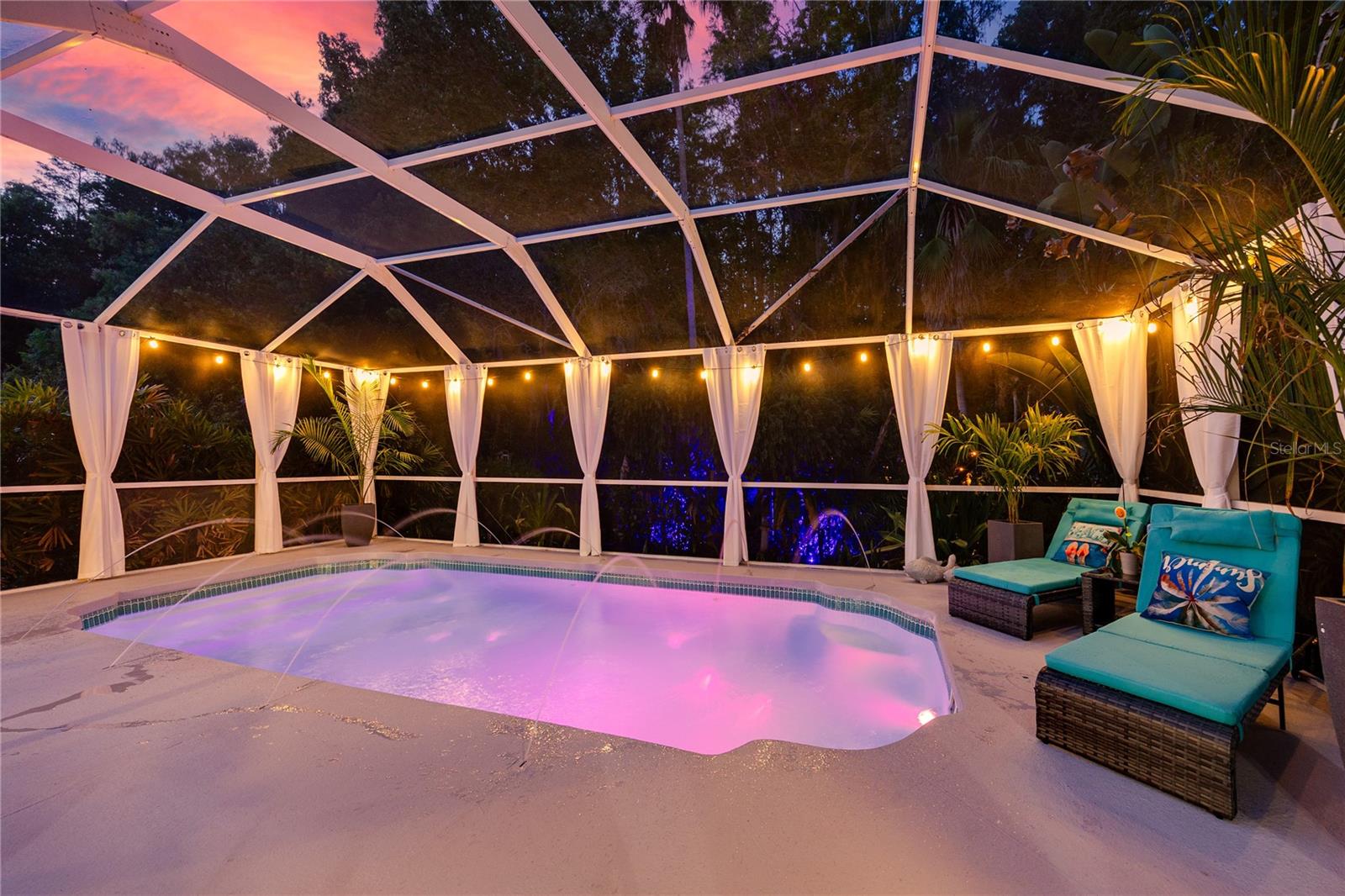 Listing photo id 3 for 7801 Hamlet Drive